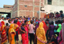 घात लगाकर बैठे अपराधयिों ने एक युवक को पीट-पीट कर उतारा मौत के घाट