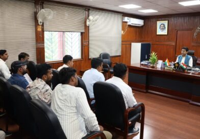 उपायुक्त ने की आपूर्ति विभाग की समीक्षात्मक बैठक, ई पॉश मशीन से ही राशन वितरण कराने का दिया निर्देश