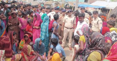 हिट एंड रन में पत्नी की शव 50 मीटर दूर तो पति का पेंट एक किलोमीटर दूर मिला, शव गायब