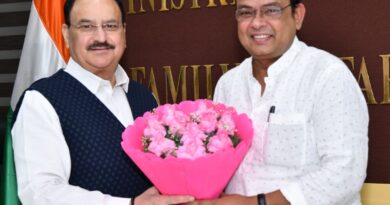 झारखंड को मिली ऐतिहासिक सौगात: केंद्रीय स्वास्थ्य मंत्री से मुलाकात में डॉ. इरफान अंसारी ने रखी कई अहम मांगें, झारखंड को मिली बड़ी-बड़ी सौगात