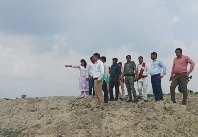 डीएम ने तटबंध एवं जमींदारी बांध का किया निरीक्षण, दिये कई निर्देश