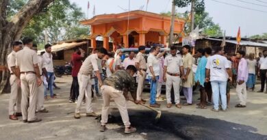 सड़क हादसे में युवक की मौत के बाद हंगामा