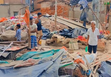 रेलवे की जमीन से अतिक्रमण हटाने गई टीम पर पत्थरबाजी, विरोध का करना पड़ा सामना, महिलाये बोली कर लेंगे आत्मदाह