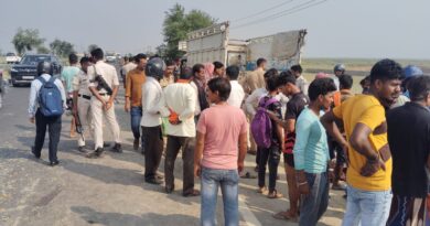 बिहार के सारण में वाहन पलटा, महिला समेत पांच की मौत