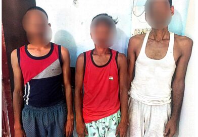 घर में गांजा की बिक्री कर रहा था ‘छोटे झा’, पुलिस ने मारा छापा, 6.960 किलो गांजा बरामद