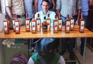 आरपीएफ ने एक आरोपित को शराब के साथ किया गिरफ्तार