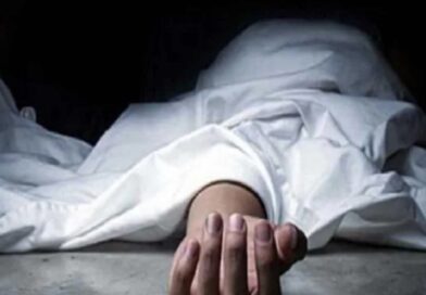 घर की छत पर फंदे से लटका मिला युवक का शव, जांच में जुटी पुलिस