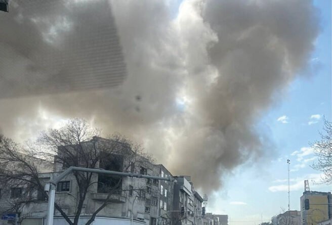 ईरान पर इजराइल और अमेरिका का हमला,खामेनई के ठिकाने पर धमाका,सुरक्षित