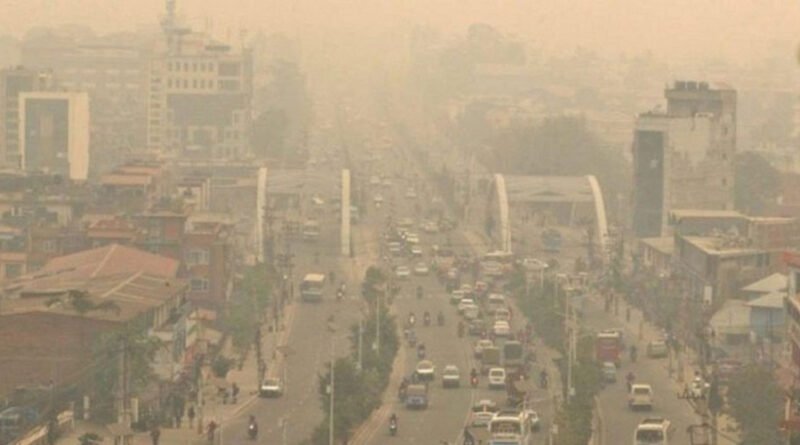 वायु प्रदूषण बढ़ने से काठमांडू इस समय वैश्विक स्तर पर तीसरा सबसे प्रदूषित शहर