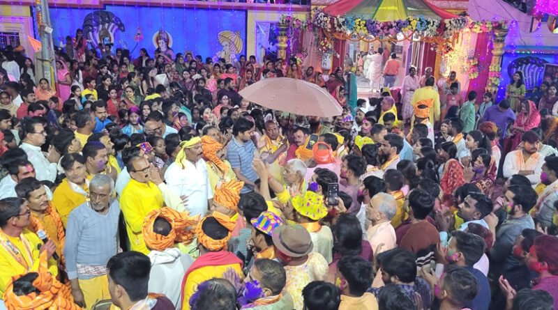 मधुसूदन नगरी में फगदोल की अनोखी होली, भगवान संग झूमे श्रद्धालु