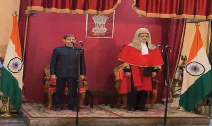 पश्चिम बंगाल के राज्यपाल पद की शपथ आरएन रवि ने ली