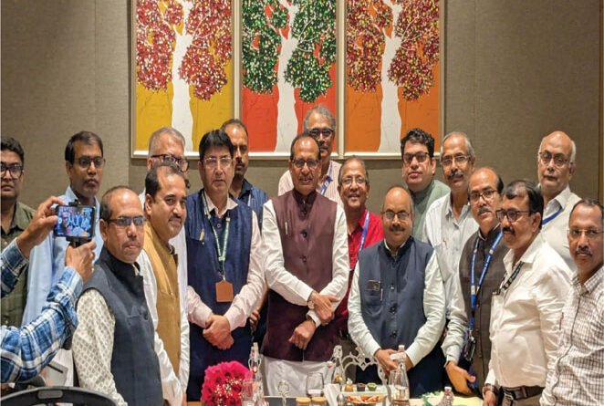 कोलकाता में केंद्रीय कृषि मंत्री ने जूट,जल प्रबंधन व मत्स्य क्षेत्र में सुधार पर दिया जोर