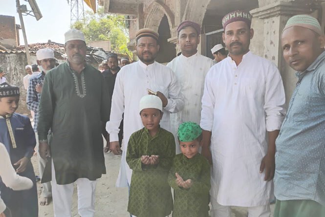 शुक्रवार को माहे रमजान की अलविदा की हुई नमाज अदा