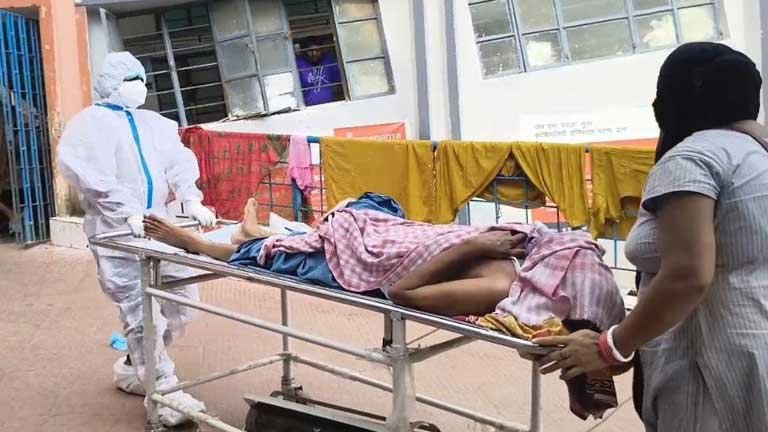 भागलपुर के मायागंज अस्पताल में कोरोना संक्रमण के संदिग्ध मरीज के इलाज के लिए स्वास्थ्य विभाग द्वारा की गई विशेष चिकित्सा तैयारी।