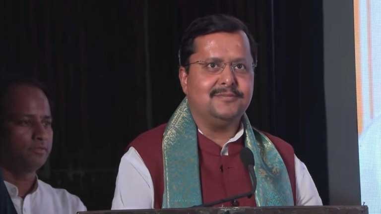 डिजिटल इंडिया के 11 साल की सफलता और देश में यूपीआई तथा डीबीटी के जरिए आए बड़े बदलाव को दर्शाता हुआ विशेष चित्र