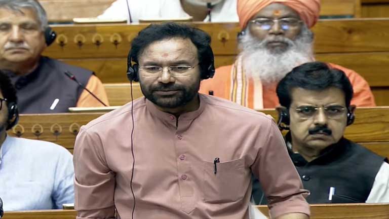 लोकसभा में संसद सत्र के दौरान भारी हंगामे के बीच 'खान और खनिज' संशोधन विधेयक 2026 पारित होने और नए खनन सुधारों पर चर्चा करते केंद्रीय मंत्री जी किशन रेड्डी।