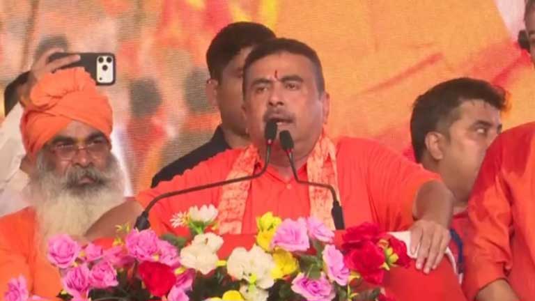 पश्चिम बंगाल में गणेश पूजा पंडाल का उद्घाटन करते शुभेंदु अधिकारी और दुर्गा पूजा-छठ को लेकर सनातनी संस्कृति पर चर्चा